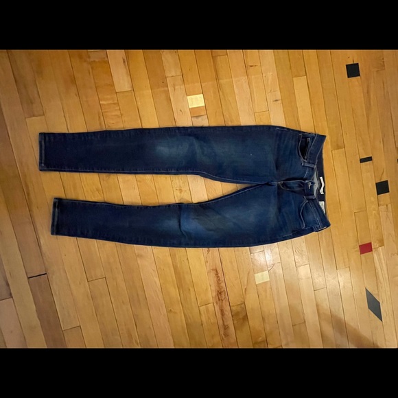 Levi skinny jeans - Picture 2 of 4